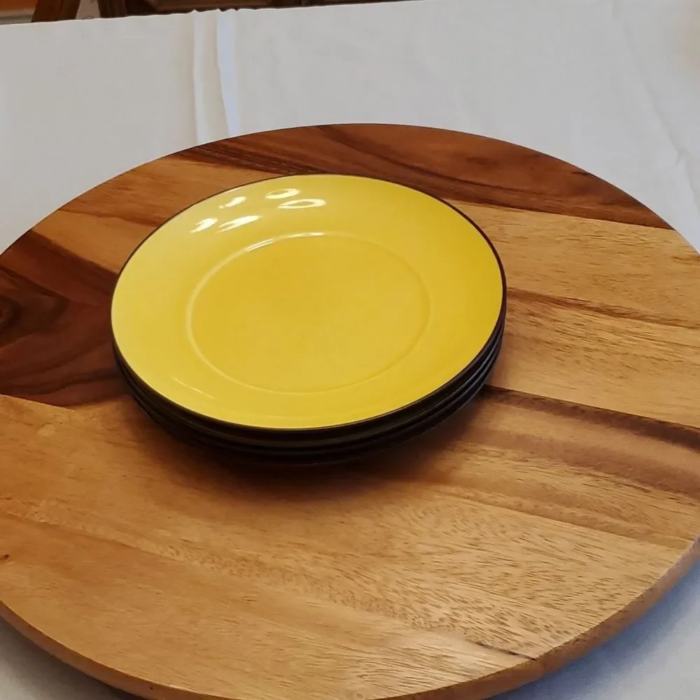 Waechtersbach salad platesA set of 4
